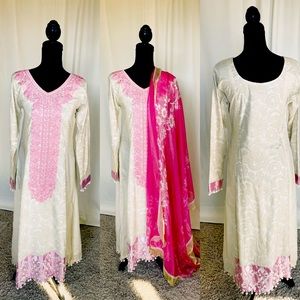 Cream/Pink Pakistani outfit (3 pcs)